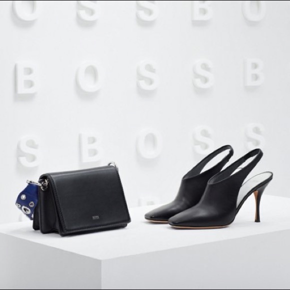 HUGO BOSS  *NWT*  Open Booties In Italian Nappa Leather - Sz 37 - Dark Blue - Picture 10 of 11